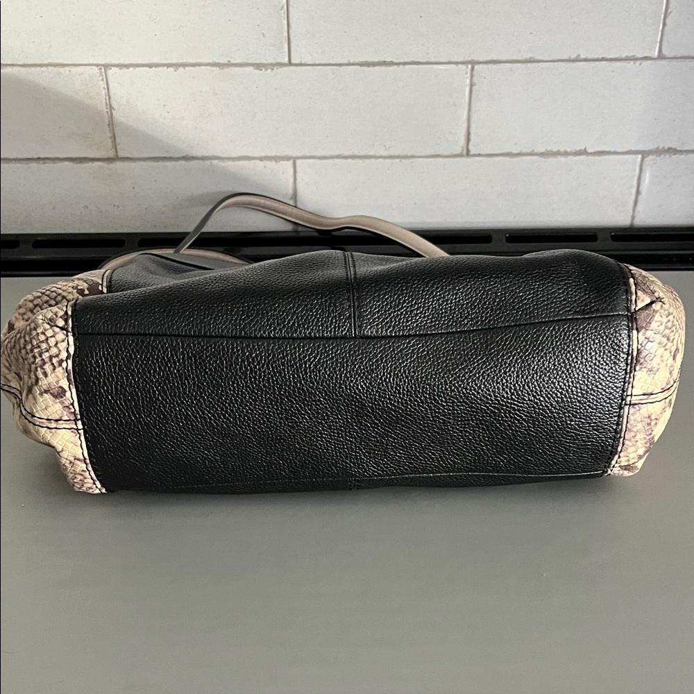 Coach Black Pebbled Leather Shoulder Bag with Snake-Print Sides - Picture 3 of 8